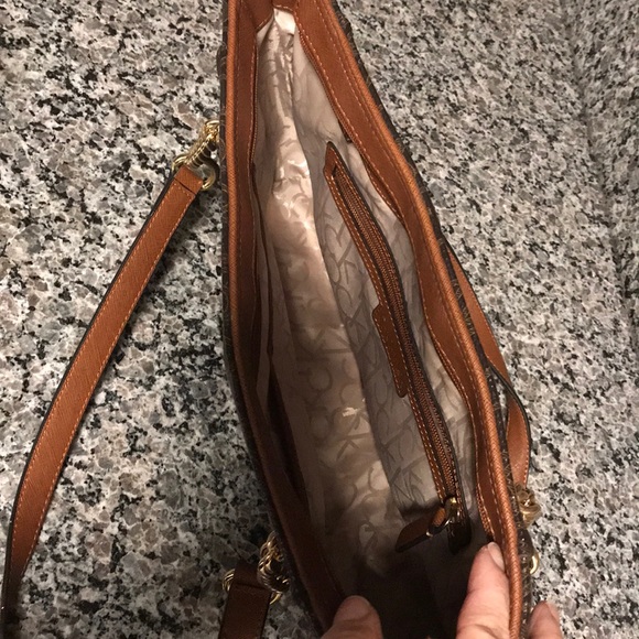 Purse - Picture 5 of 6